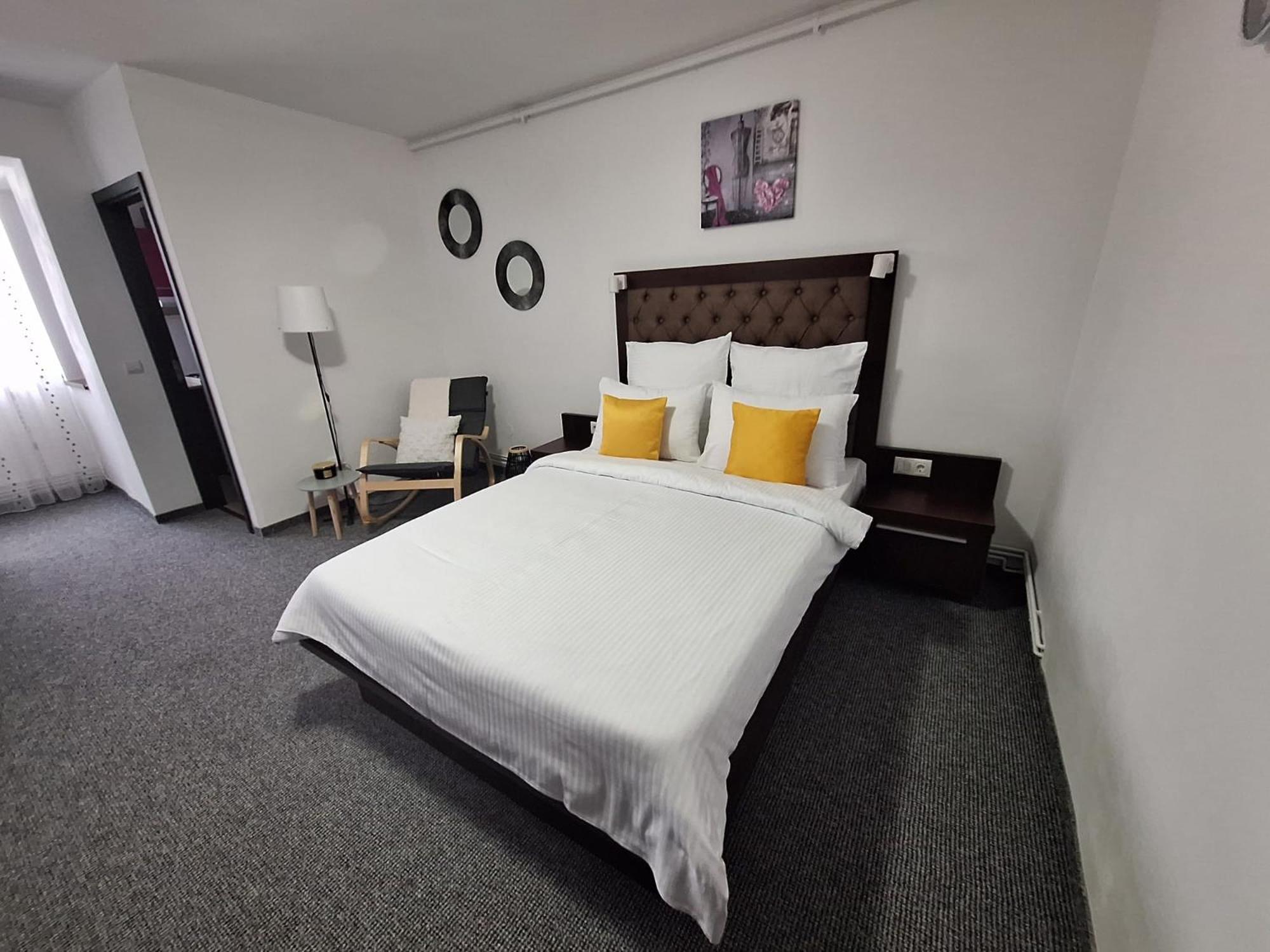 Onyx - Radiance Aparthotel Braşov Extérieur photo